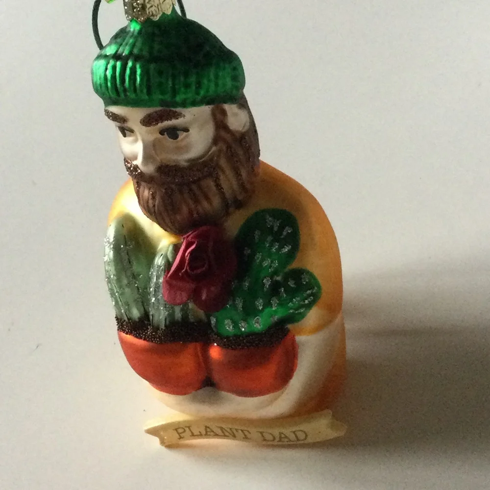CODY FOSTER PLANT DAD GLASS CHRISTMAS ORNAMENT NEW IN BOX 5” x 2.5”
